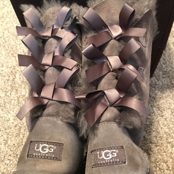 Ugg Bailey Bow Tall Sz 4 - Picture 15 of 15